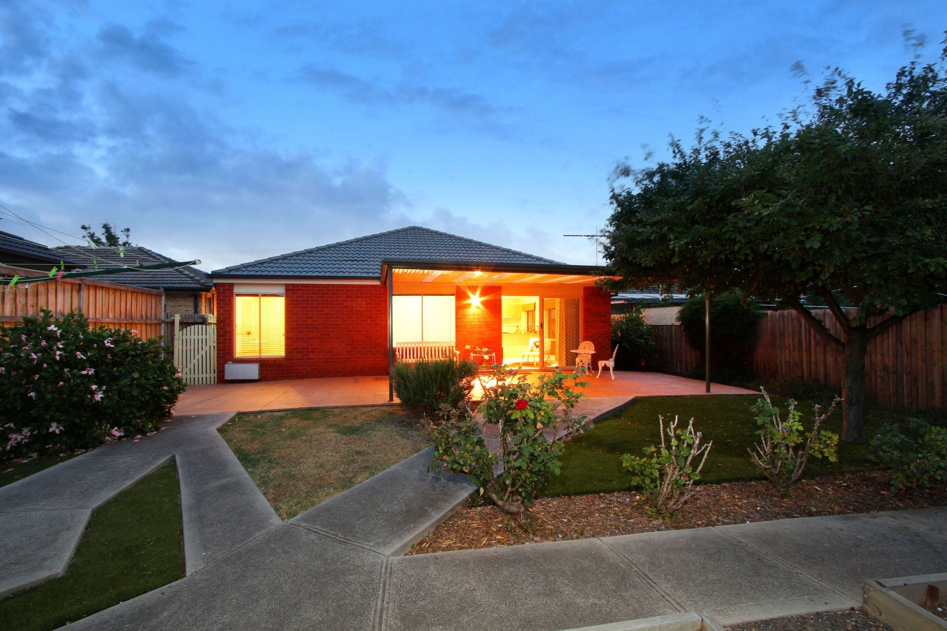 Stylish, Modern And Wonderfully Located