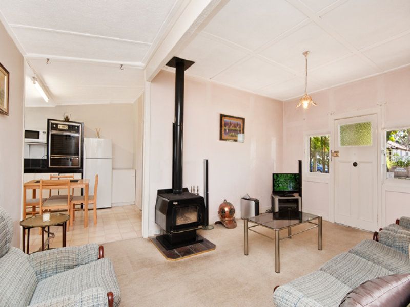 24 Irrubel Avenue, CARINGBAH, Caringbah - Thumbnail 5