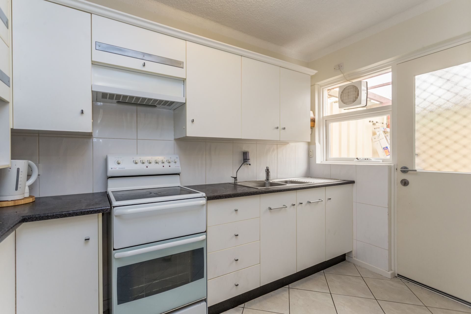 4/27 Wright Street, Henley Beach - Thumbnail 6
