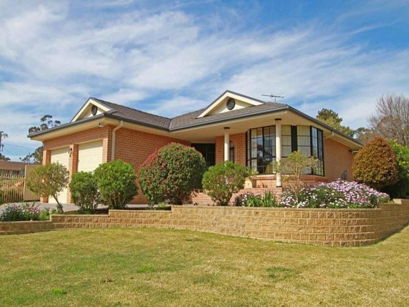 Real Estate For Sale 19 Pearce Street Hill Top , NSW