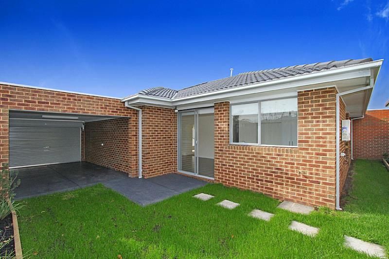 HEAD DOWN TO HENTY!