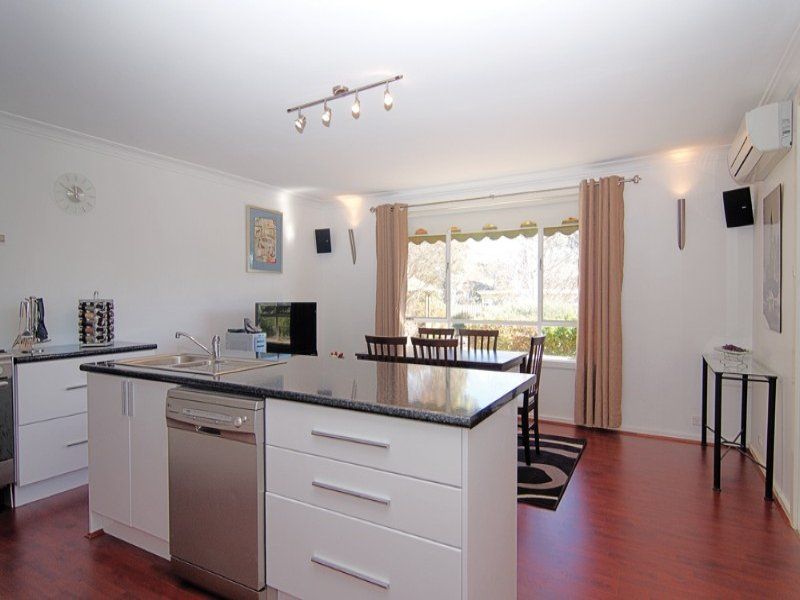 28 Percival Street, Holder - Thumbnail 2