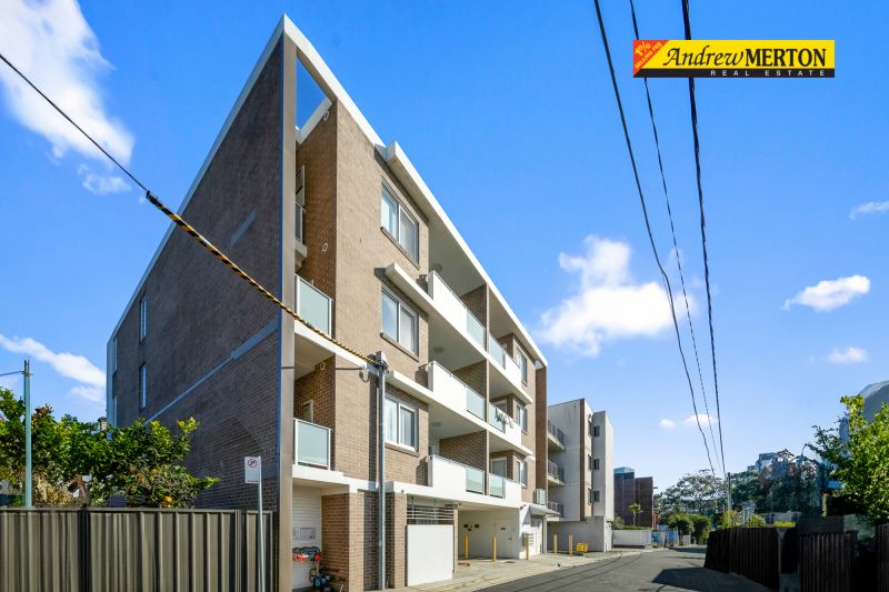 8/6 Raymond Lane, Parramatta