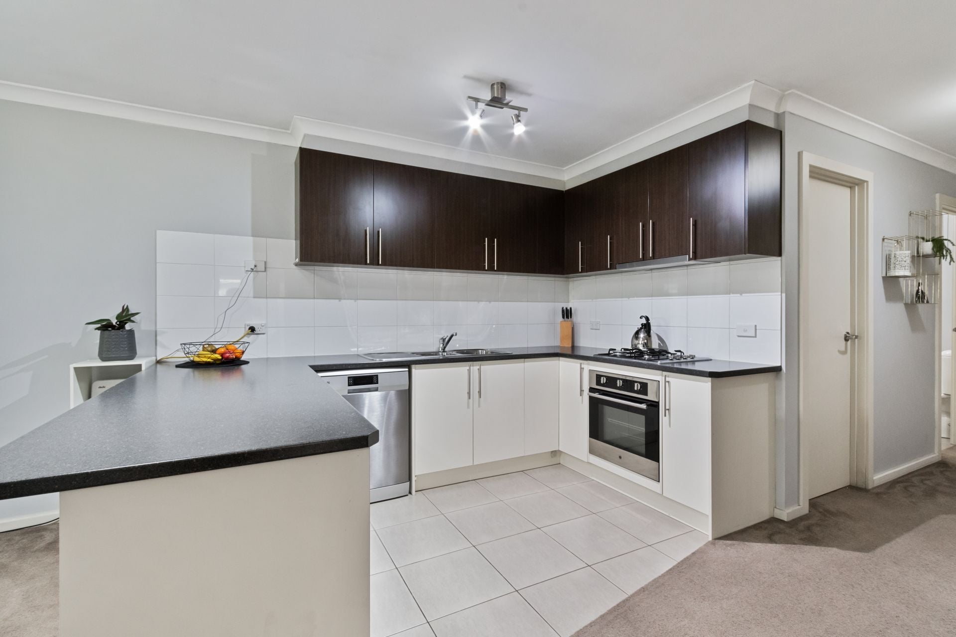 Spacious, Stylish & Sunfilled