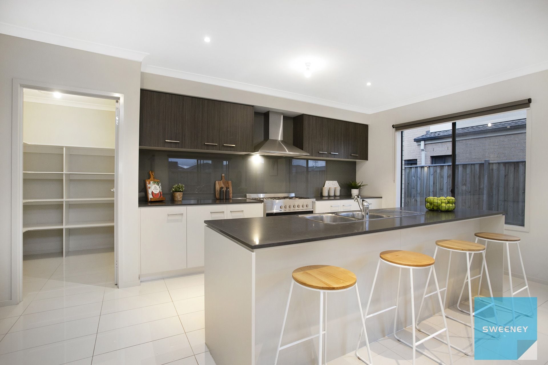 9 Mawson Way, Fraser Rise - Thumbnail 7