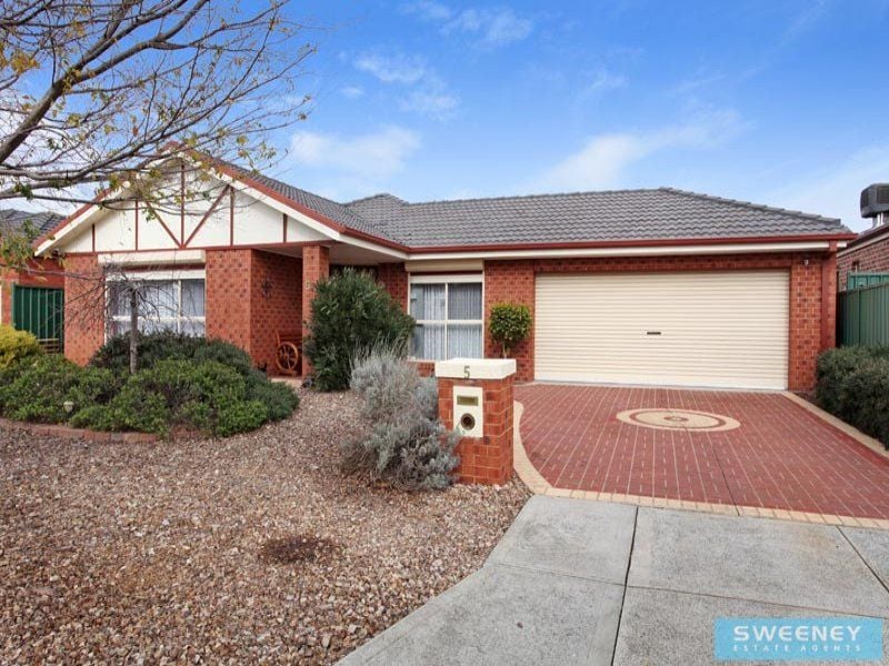 5 Saxby Court, Burnside - Thumbnail 2