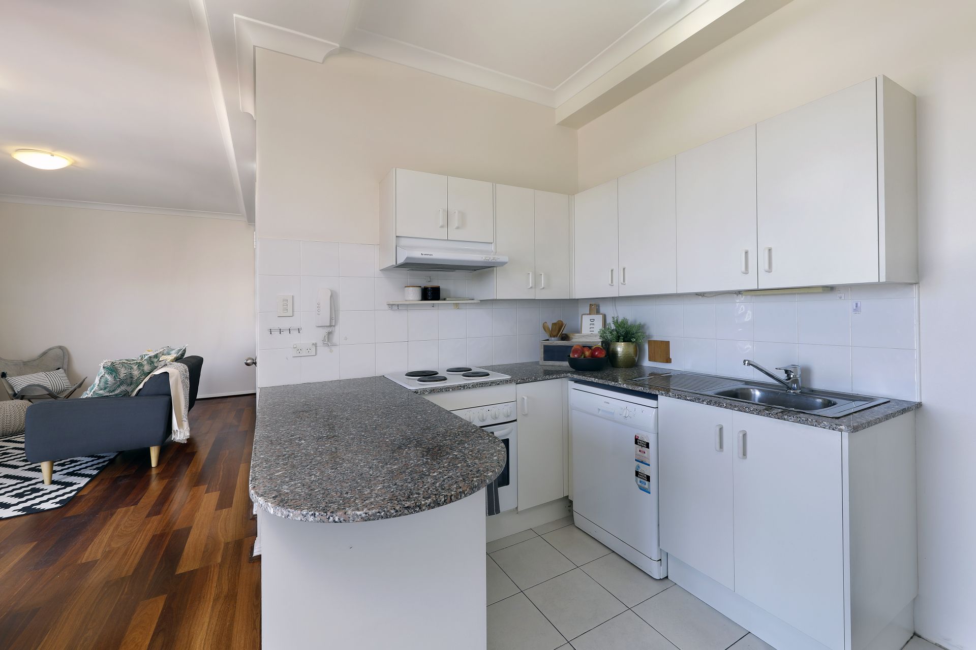 62/2-4 Central Road, Miranda, Miranda - Thumbnail 4