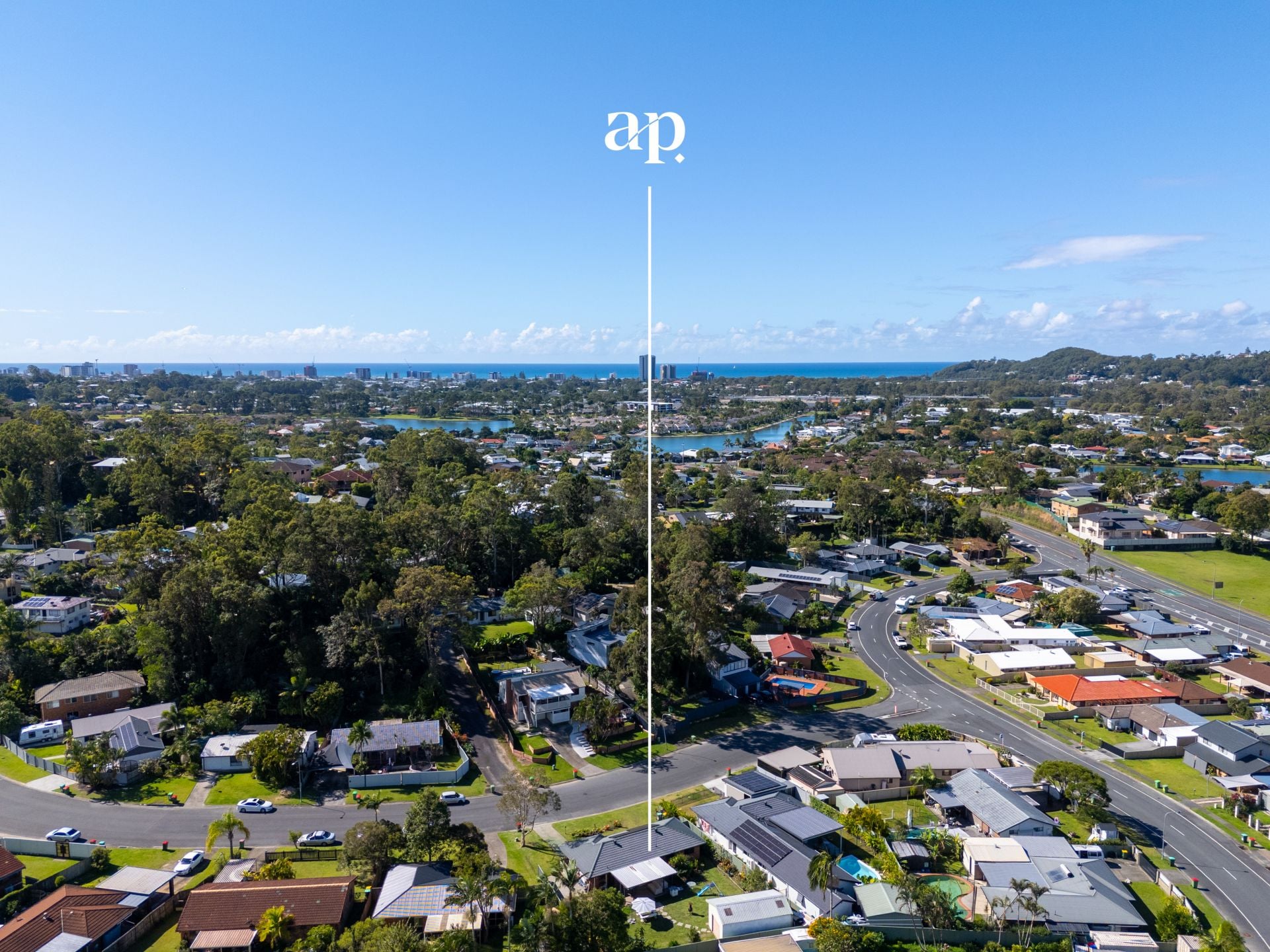 $ 1,210,000, Currumbin Waters - Thumbnail 2