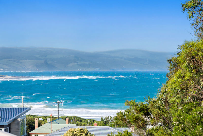 2/11 Great Ocean Road, Marengo, VIC, Marengo - Thumbnail 4