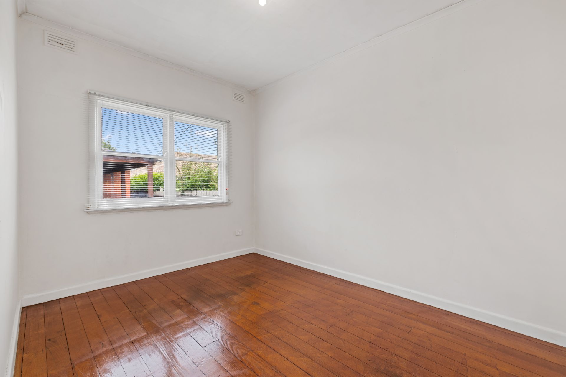 Spacious unit