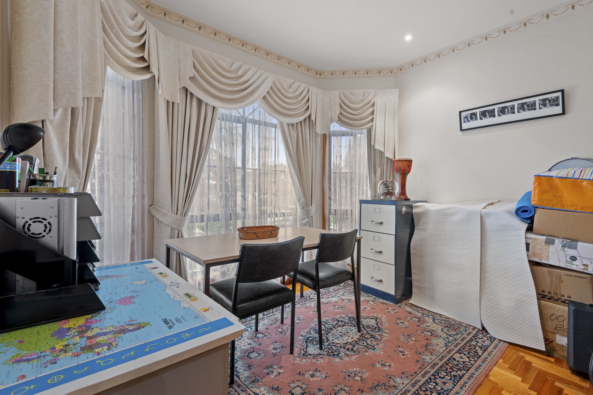 Real Estate For Sale 17 Bridgewater Grove Thomastown , VIC