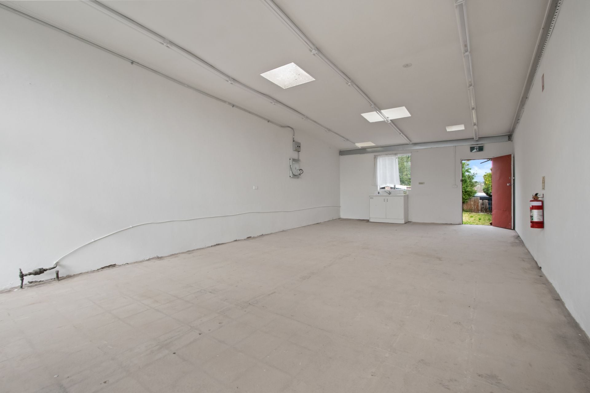 Fantastic Retail/Office opportunity!