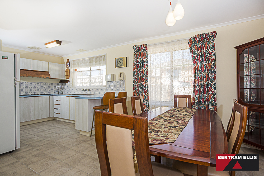 29 Crozier Circuit, Kambah - Thumbnail 5