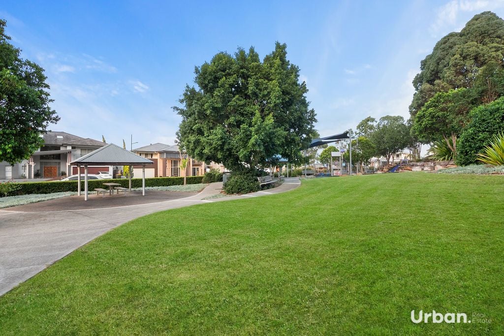 Colebee 15 Kirkwood Crescent