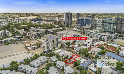 HIGH GRADE REFURBISHED OFFICE WITH 6 CAR PARKS!