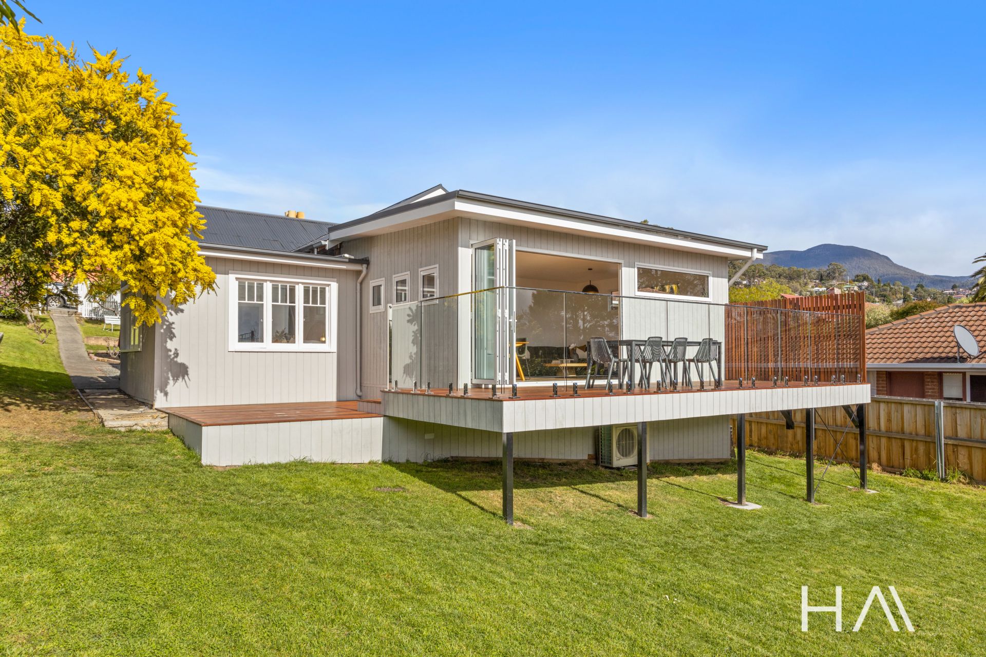 9 Ratho Street Lenah Valley, Lenah Valley - Thumbnail 2