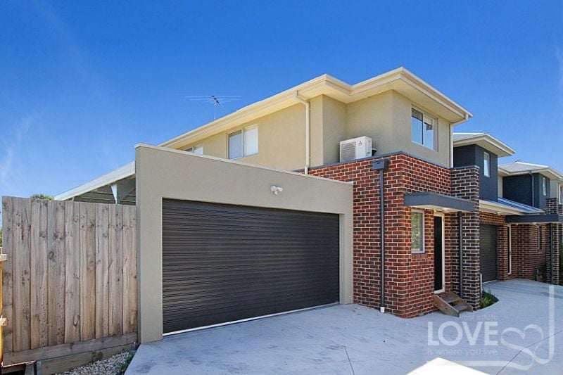 4/5 Dunolly Crescent, Reservoir