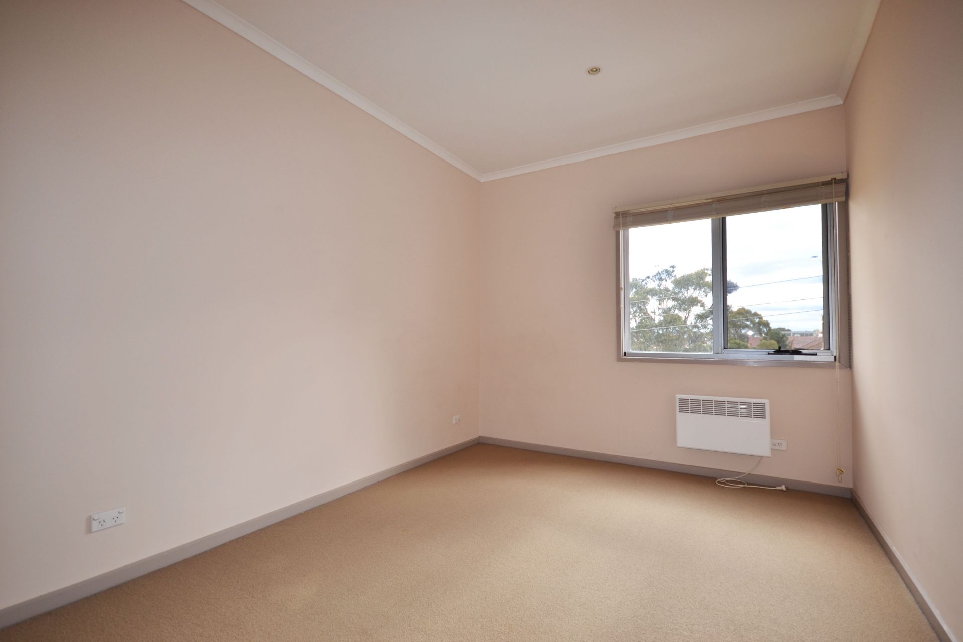 THREE BEDROOM THREE FLOORS
