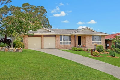 Completely Renovated With Style – Come Pamper Yourself!