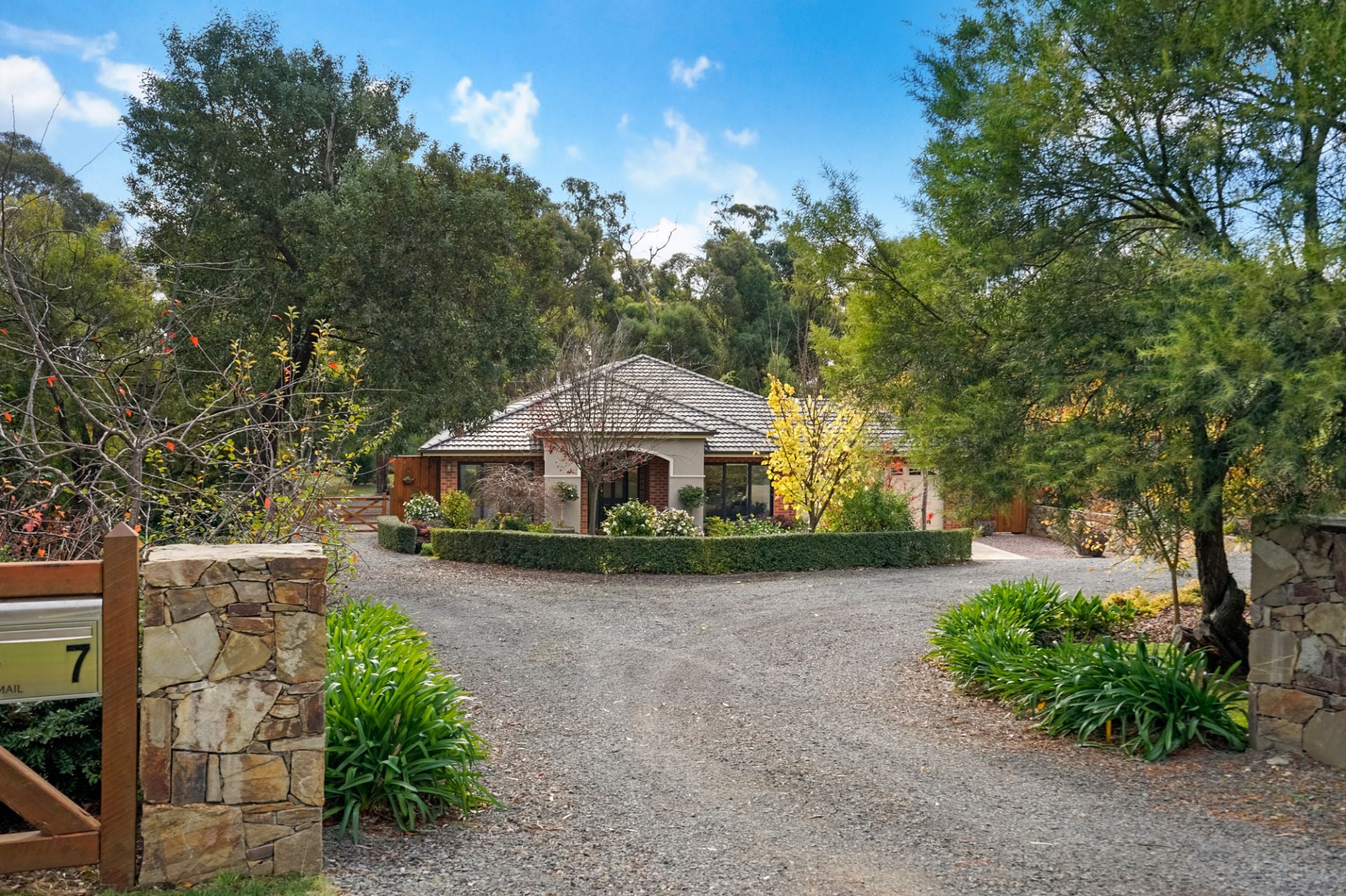 7 White Hills Road, Creswick, Creswick - Thumbnail 4