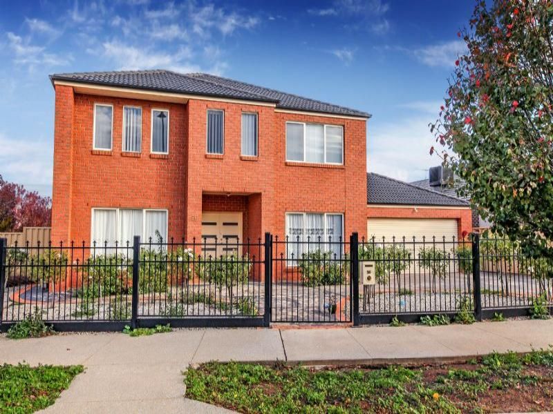 26 The Avenue, Caroline Springs - Thumbnail 2