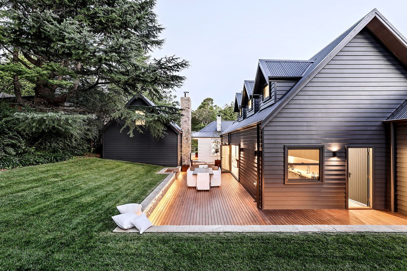 19 Everglades Avenue Leura 2780