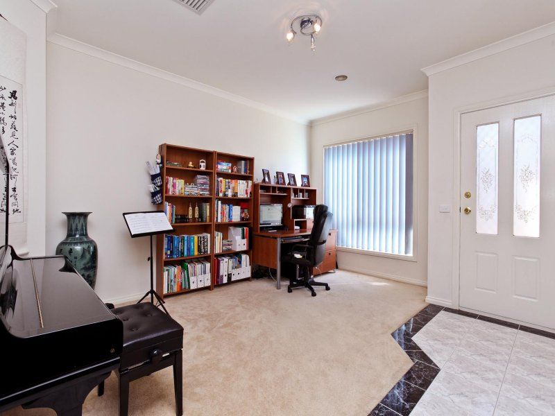 87 Springlake Avenue, Caroline Springs - Thumbnail 5