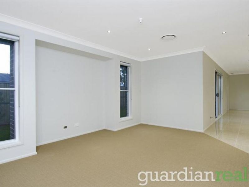 31 Estuary Crescent, The Ponds - Thumbnail 5