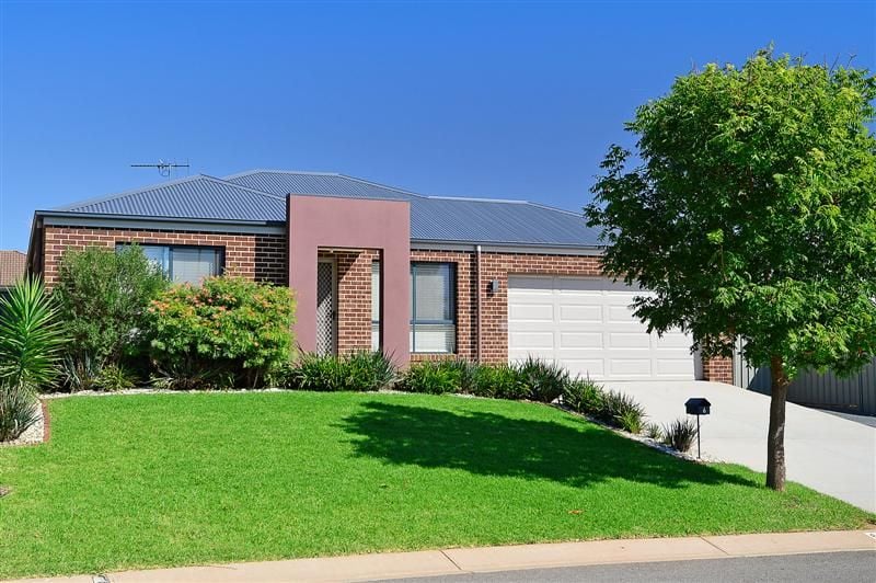 6 Swallow Street, Thurgoona NSW 2640