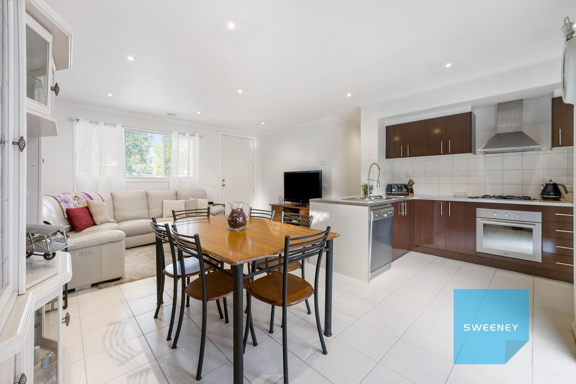 6 Strathvea Lane, Caroline Springs - Thumbnail 5