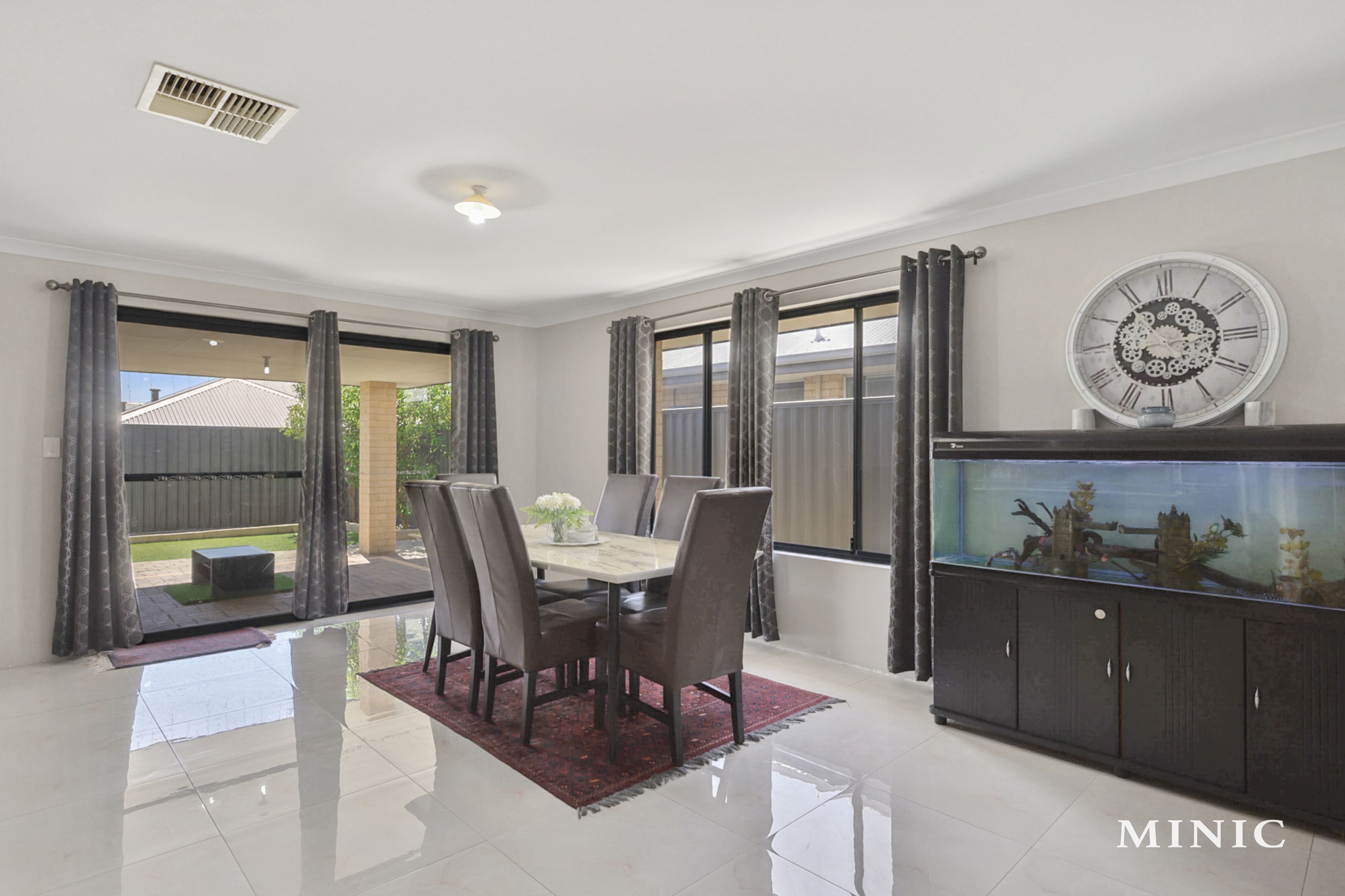 Real Estate For Sale 21 Strathclyde Circuit Champion Lakes , WA