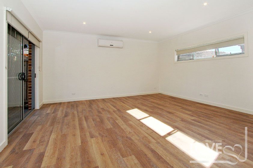 LOOKING FOR A GREAT TENANT!