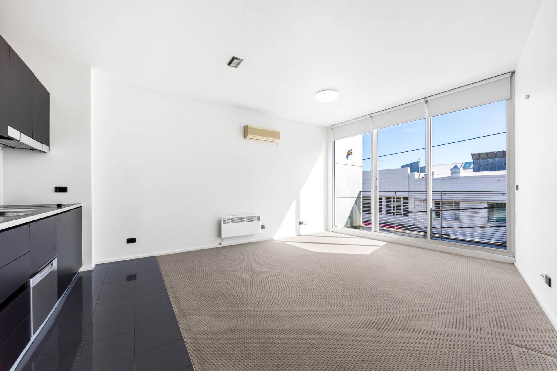 12/186 Barkly Street, St Kilda - Thumbnail 5