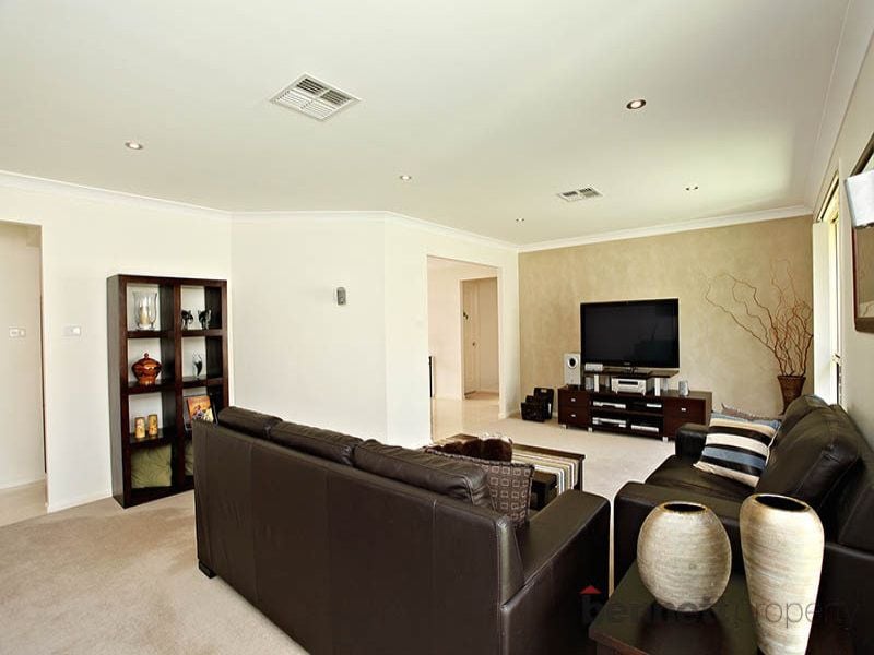 2B Charles Street, North Richmond - Thumbnail 6