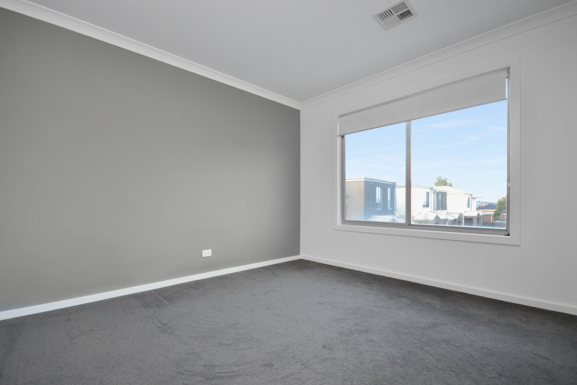 THREE BEDROOM CONTEMPORARY LIVING