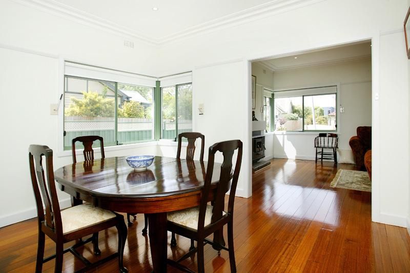 **Gorgeous Family Home** 6/ 9 / 12 month lease available**