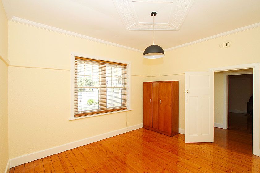 CHARMING REFURBISHED HOME