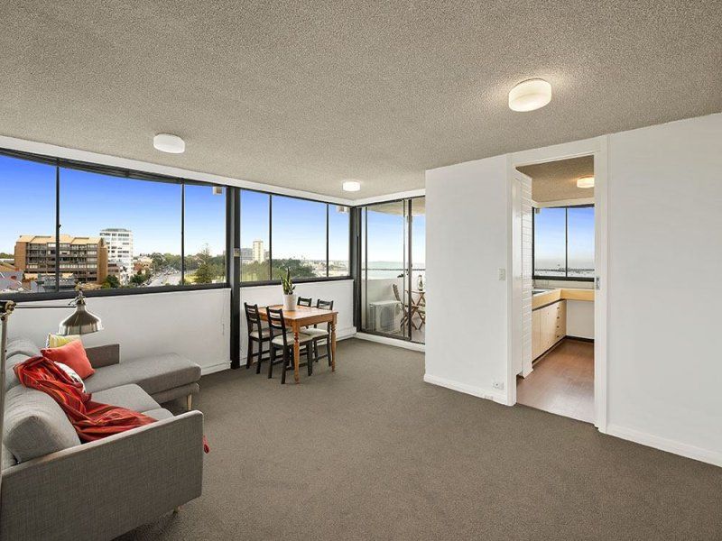 6-333-beaconsfield-parade-st-kilda-west-the-bisi-agent