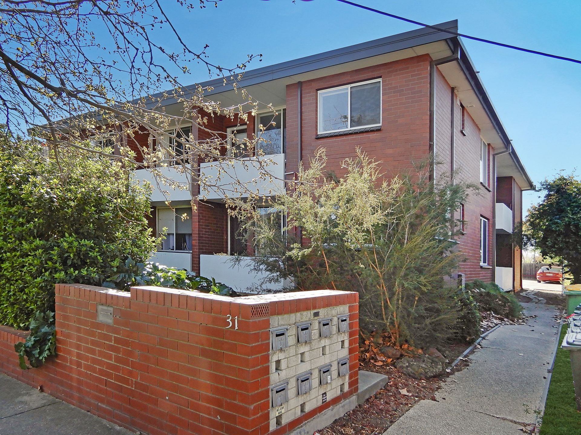 IDEALLY  LOCATED ONE BEDROOM APARTMENT.
