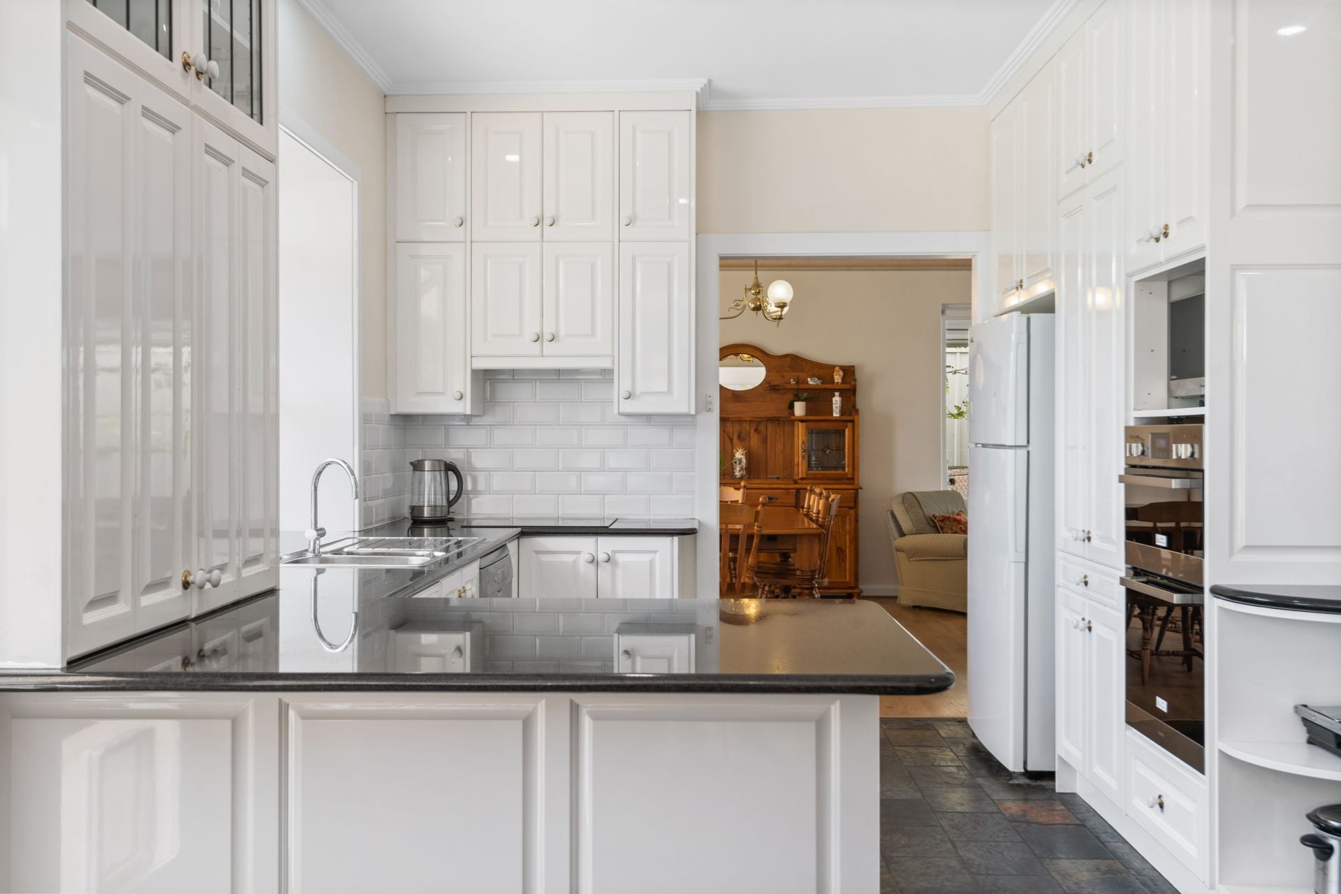 30 Dunluce Avenue, Brighton - Thumbnail 8