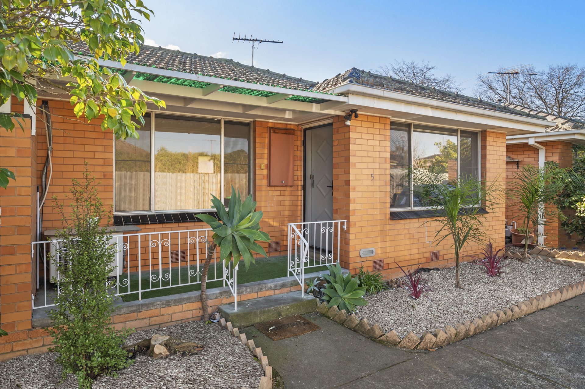 Close to Edward street shops