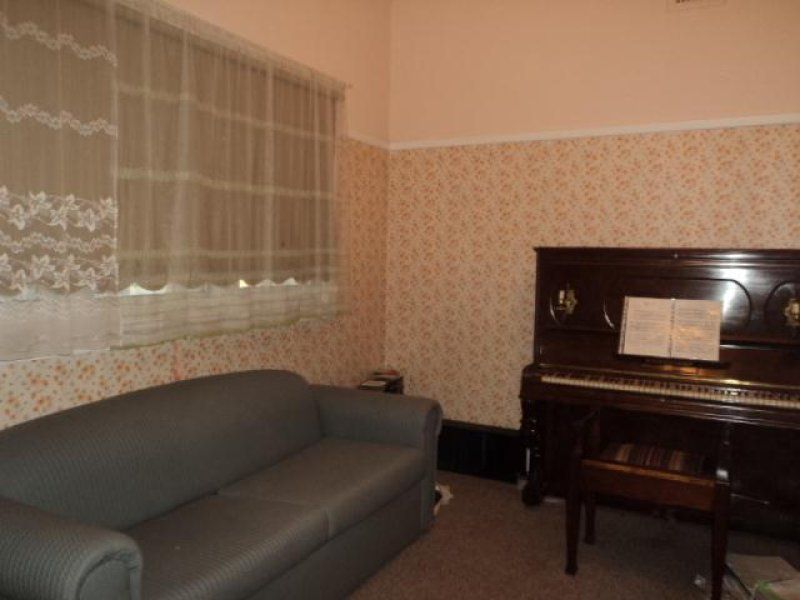 CLOSE TO ALL AMENITIES!