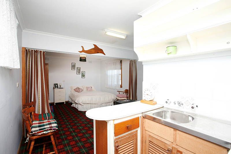 33 Monash Street, Maribyrnong - Thumbnail 3