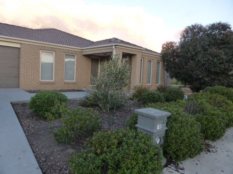 100 Golf View Drive, Craigieburn