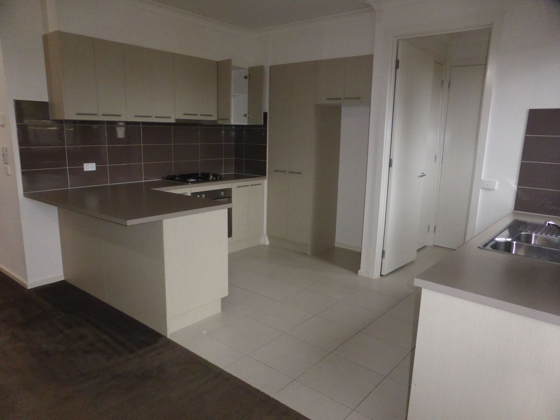 Huge 3 Bedroom Unit with Superb Alfresco Area