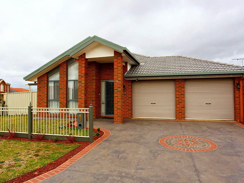1 Millstream Way, Caroline Springs - Thumbnail 2