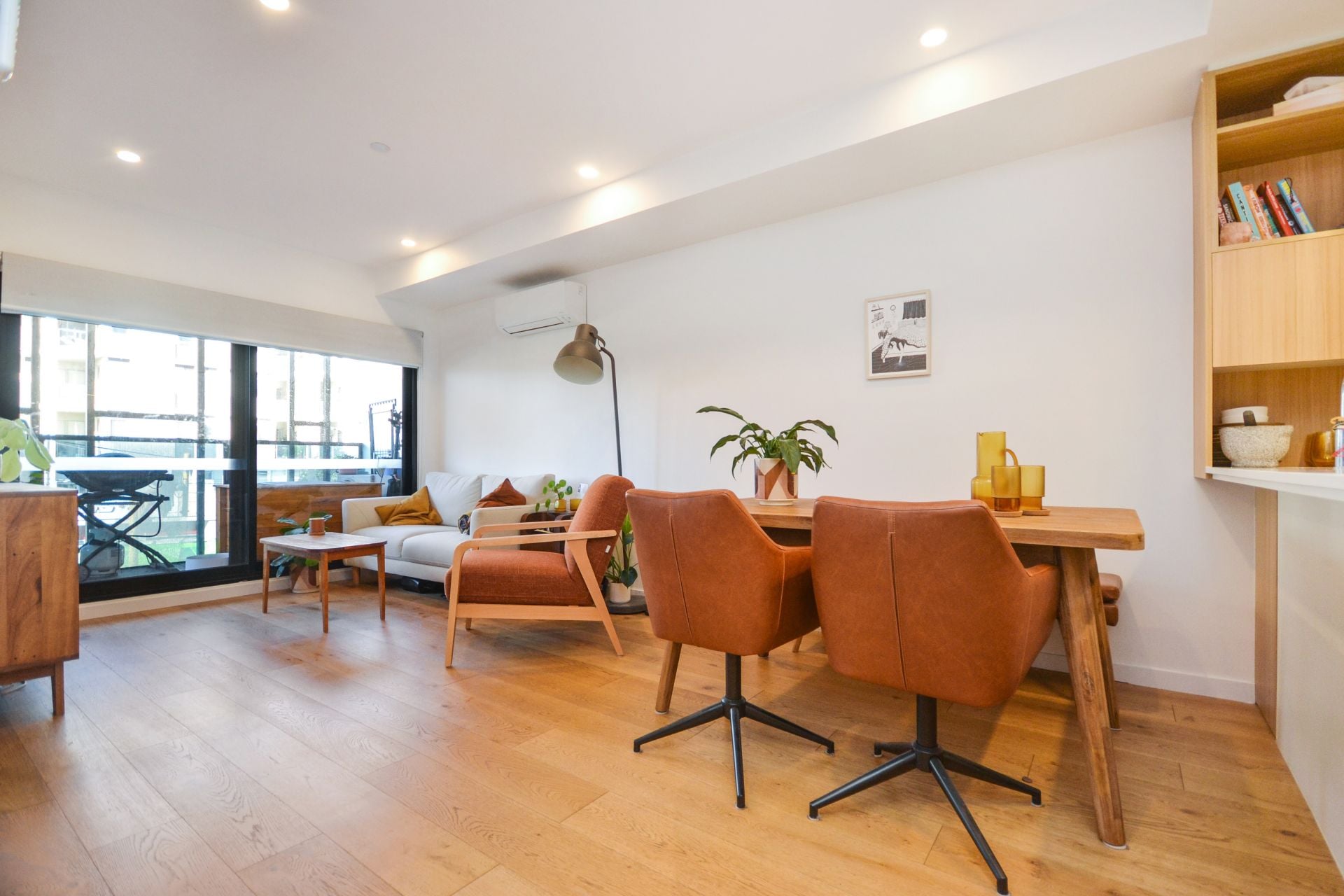 Spacious boutique apartment with generous study