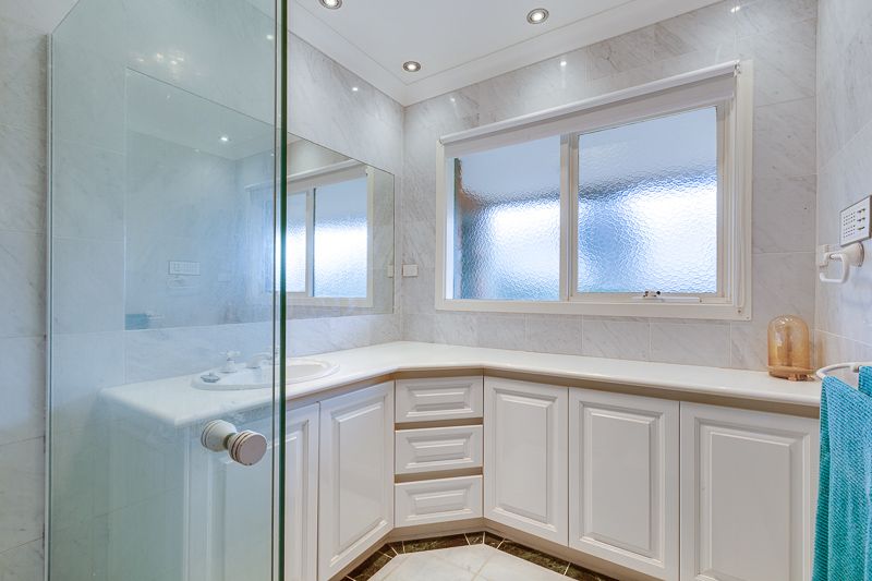 22 Manning Boulevard, Bacchus Marsh - Thumbnail 5