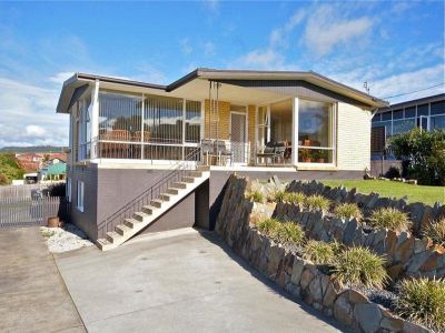 3
 
 
 
  
 
 
 1
 
 
 
  
 
 
 2
 
 
 
 
 
 
 
 2 Haines Place, DEVONPORT TAS 7310, Devonport - Thumbnail 2