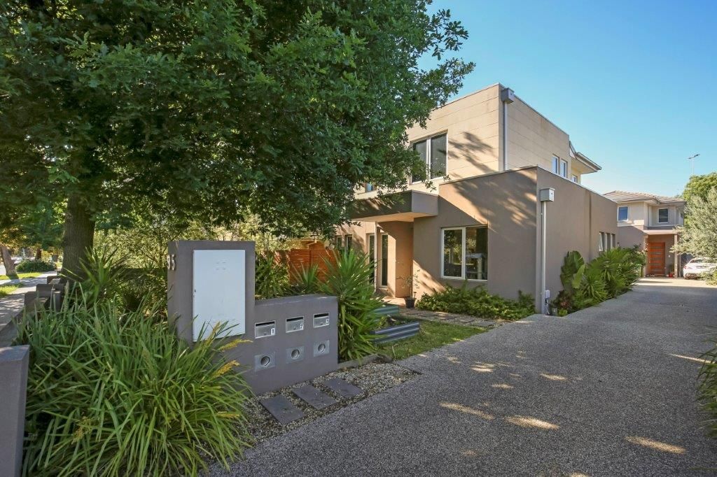**Stunning & Modern**